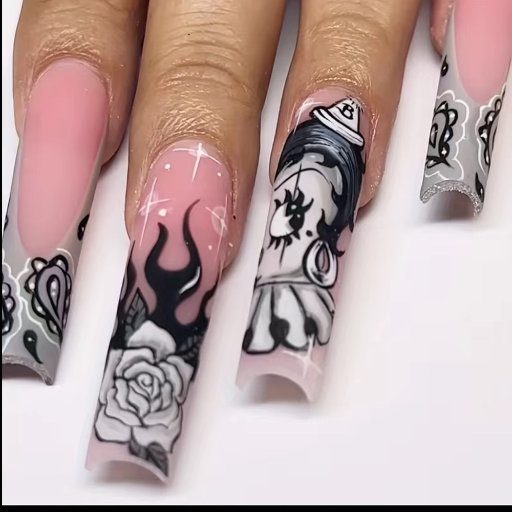 24 pc Betty Boop press on nails